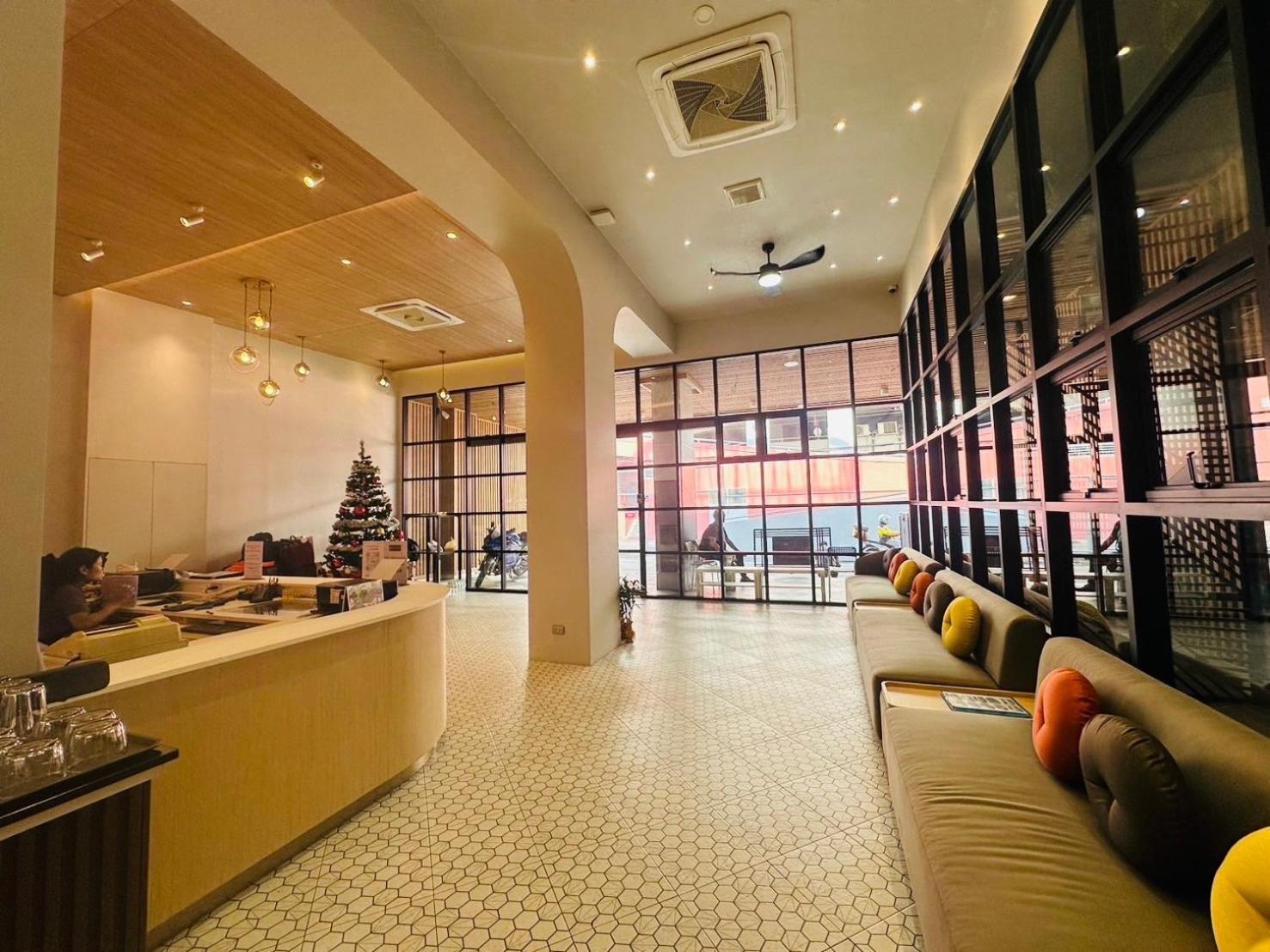 14 Sathorn Hotel No-Parking Bangkok Exterior foto
